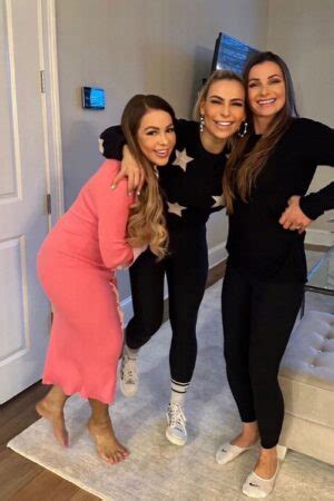 Natalya Neidhart sisters: Meet Jennifer Neidhart & Kristen Neidhart